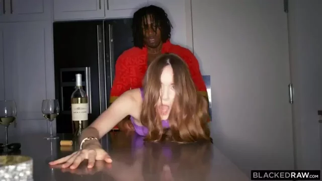 Хейзел Мур VIP-процедура за кулисами